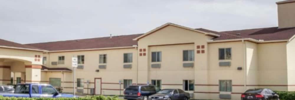 Hotel Super 8 By Wyndham Brenham Tx Exterior foto